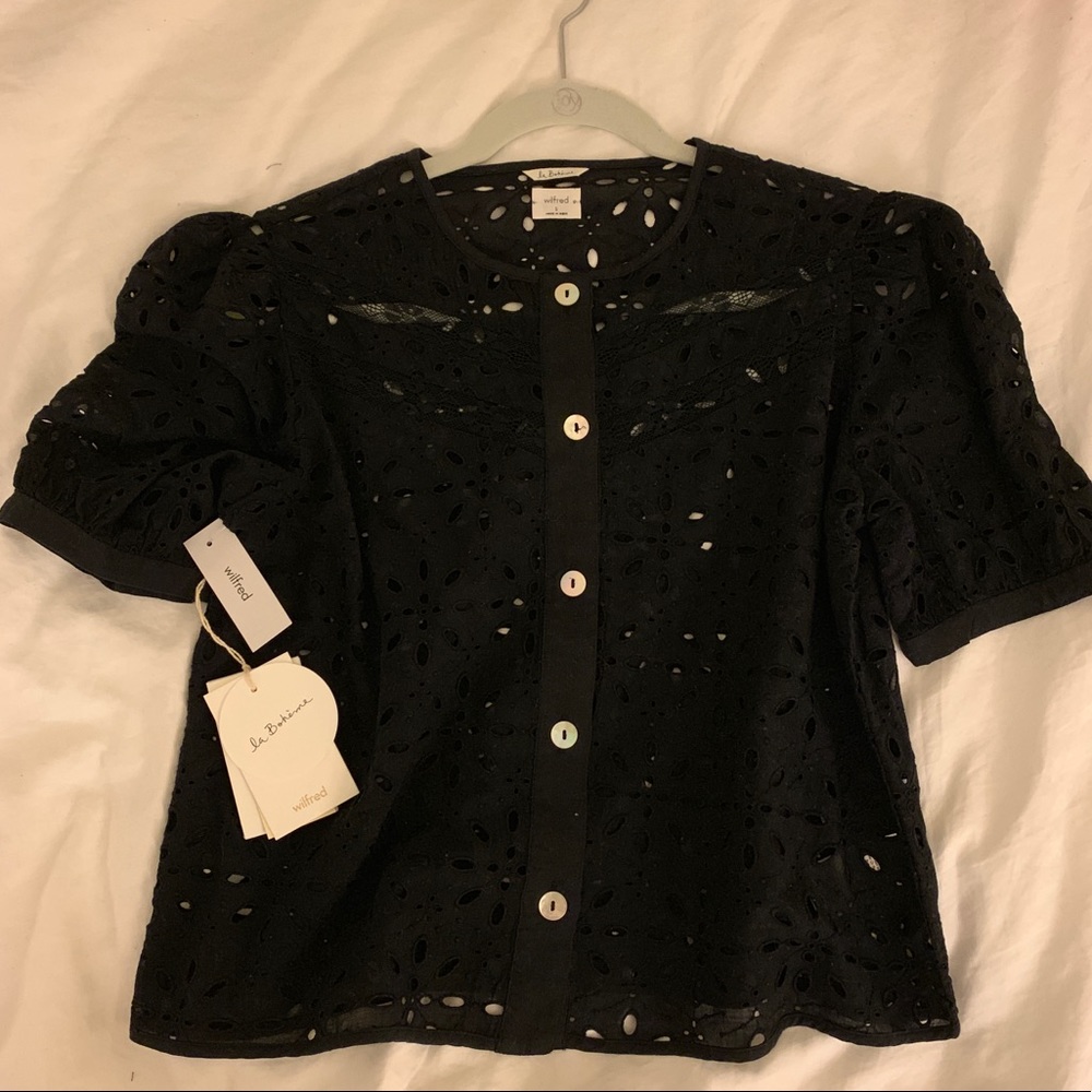 NWT Aritzia Wilfred eyelet/lace button top size S
